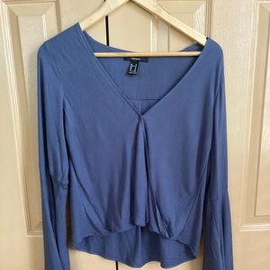 forever 21 blue bell sleeve top